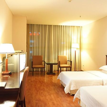 Raystar Hotel Guangzhou Exterior photo