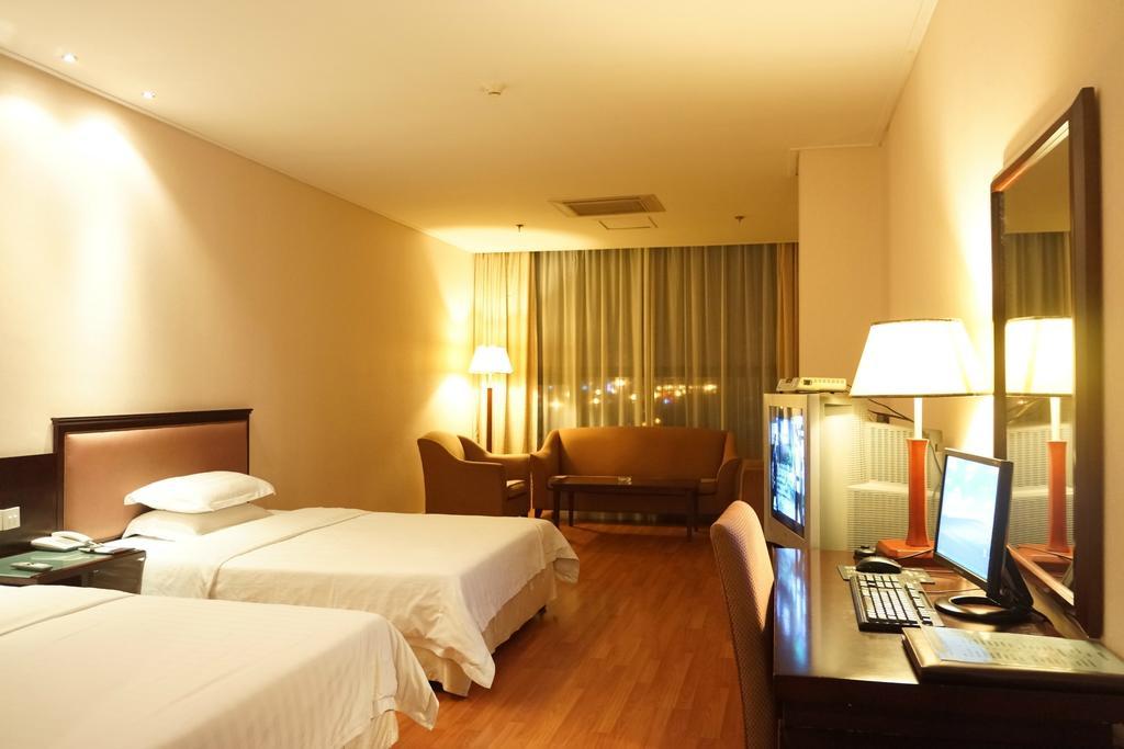Raystar Hotel Guangzhou Exterior photo